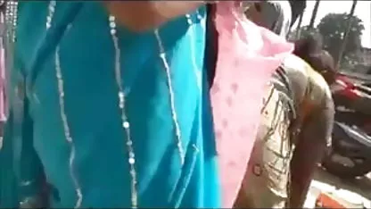 कामुक छोटी कुतिया सेक्सी बीएफ भोजपुरी फिल्म अपने भाई के मुर्गा के बिना रहना नहीं जानती