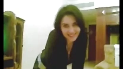 लैटिना वेश्या हॉलीवुड सेक्सी फिल्म हिंदी में चिल्लाती है जबकि ग्राहक उसे चोदता है