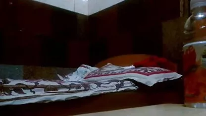 मेरी सेक्स से भरी फिल्म पत्नी की गुल्लक में मजा आता है