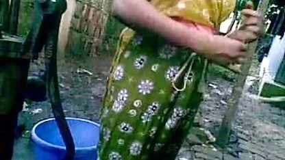 चुस्त चुस्त चुस्त युवती हीरोइन सेक्सी फिल्म के बिना कपड़े उतारना