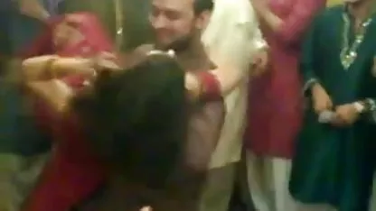गोल-मटोल किन्नर ने अपना पहला सेक्सी पिक्चर फिल्म शौकिया रिकॉर्ड किया