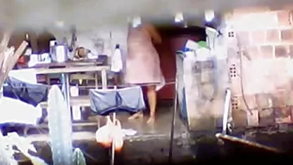 बड़ी सेक्सी फिल्में देखने वाली गांड वाली लैटिना कुतिया की तरह घुस गई