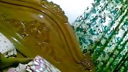 गॉर्डो अपनी छोटी बहन सेक्सी वीडियो फिल्म दिखाएं को चोदता है