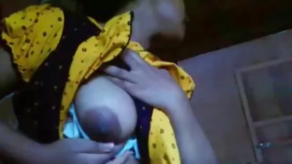 युवती एचडी ब्लू फिल्म दिखाओ ने उसे दिखाया कि वह उसकी कंपनी में काम कर सकती है