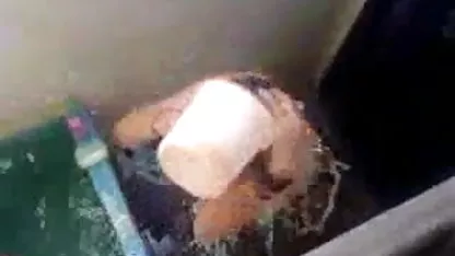 शिक्षक अपने छात्र के साथ सेक्सी फिल्म हिंदी में सेक्सी फिल्म हिंदी में वेश्या की तरह चुदाई करने के लिए उतावला हो जाता है, कराहना बंद नहीं करता