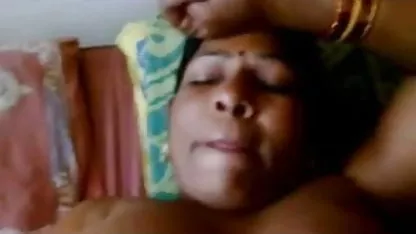 मुझे पैर जमाने दो और तुम देखोगी कि सेक्सी फिल्म नंगी नंगी मैं कैसे चोदता हूँ