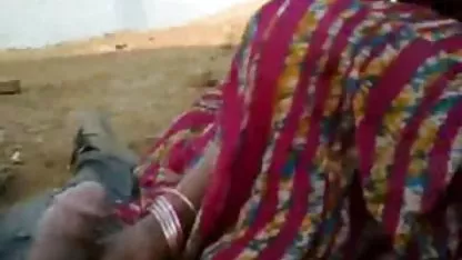 अपने रबर डिक सेक्स सेक्सी फिल्म सेक्सी के साथ प्यार में