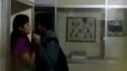 भाई ने अपनी शराबी बहन का हॉलीवुड सेक्सी फिल्में बलात्कार किया और माँ ने उसे पकड़ लिया