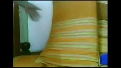 शांत पड़ोसी क्सक्सक्स फिल्म हिंदी बंधे और एक आज्ञाकारी छोटी वेश्या की तरह गड़बड़