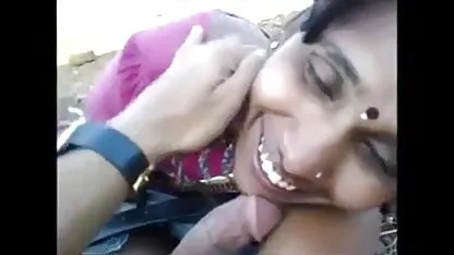 एक मेज, कृपया ... हिंदी फिल्म फुल सेक्सी