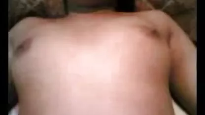 अपने पड़ोसियों की बेटी एहसान वापस सनी देओल की सेक्सी मूवी करती है