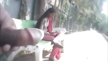 छुट्टी का फायदा उठाती माधुरी दीक्षित की सेक्सी फिल्म छात्राएं