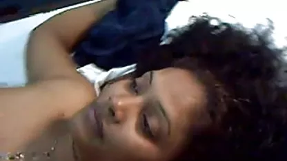 कैमरा एक हिंदी पिक्चर सेक्स युवा भारतीय लड़की कमबख्त छुपाता है