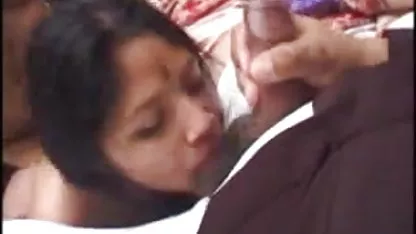 विश्वविद्यालय की छात्रा अच्छे ग्रेड पाने के लिए अपने सेक्सी फिल्म बढ़िया बढ़िया शिक्षक के साथ जाती है