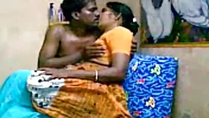 माँ रसोई में अपने बेटे हिंदी फिल्म सेक्सी एचडी को चोदती है