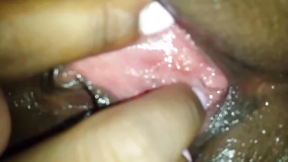 माँ अपने किशोर बेटे को स्नान कराती है और सेक्सी फिल्म हिंदी में फुल उसे चोदती है