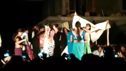 बूढ़े सेक्सी फिल्म वीडियो भोजपुरी में आदमी को झपकी लेते हुए उसकी सौतेली माँ को चोदना