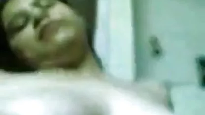 लैटिना श्यामला घर अंग्रेजी फिल्म ब्लू सेक्सी का बना बकवास में बहुत छोटा है