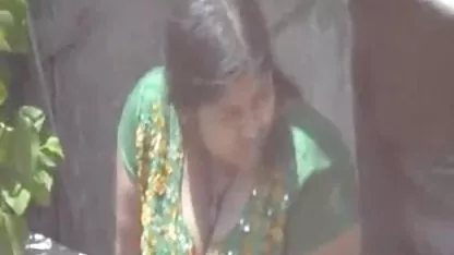 बूढ़ा आदमी एक जवान सेक्सी फिल्म सेक्सी फिल्म हिंदी लड़की को चोदता है