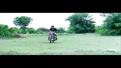 स्पेनिश अंग्रेजी सेक्सी फुल श्यामला छिपे हुए कैमरे में प्लम्बर fucks