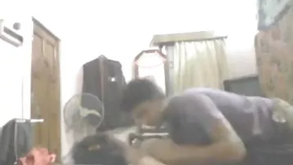 बॉस गधे में उसके आज्ञाकारी सचिव को चोदता है इंडियन एक्स मूवी