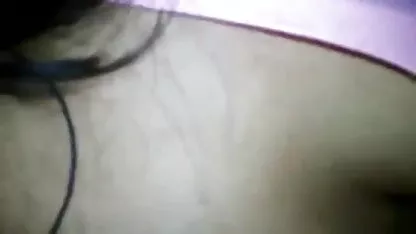 सीढ़ी से बंधा और चोदने के लिए तैयार हिंदी में सेक्सी फिल्म का वीडियो हो गया
