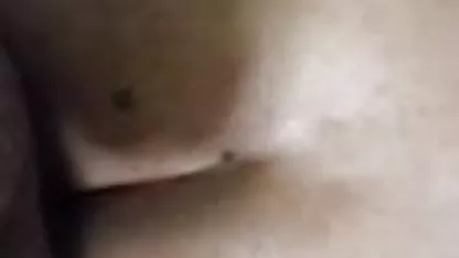 उसने एक काले आदमी के साथ हिंदी में फुल सेक्स मूवी चुदाई की हिम्मत की और उसके साथ ऐसा हुआ